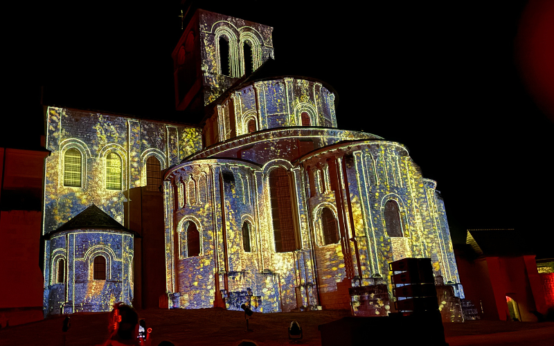 Abbaye de Fontevraud la nuit